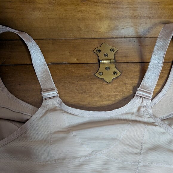 Glamorise MagicLift Front-Closure Posture Back Café Tan Biege 42D - Picture 7 of 7